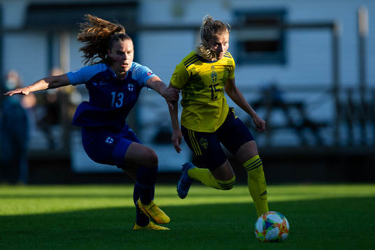 Finlands Aino Kröger och Sveriges Amanda Nildén