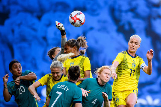 Bläddra bland fler bilder av Football, International Friendly, Sweden - Australia