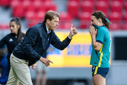 Tony Gustavsson, Head coach and Hayley Raso of Australia