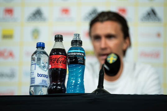 Sponsored bottles in front of Kristoffer Olsson of the