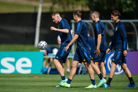 Dejan Kulusevski and Albin Ekdal of the Swedish national