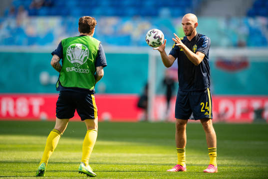 Victor Nilsson Lindelöf and Marcus Danielson of Sweden