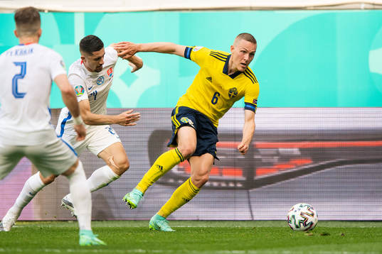 Peter Pekarik and Martin Koscelnik of Slovakia against