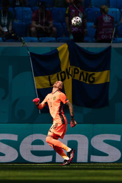 goalkeeper Robin Olsen of Sweden