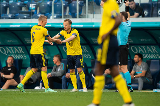 Ludwig Augustinsson is substituted for Pierre Bengtsson of