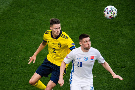 Mikael Lustig of Sweden and Robert Mak of Slovakia