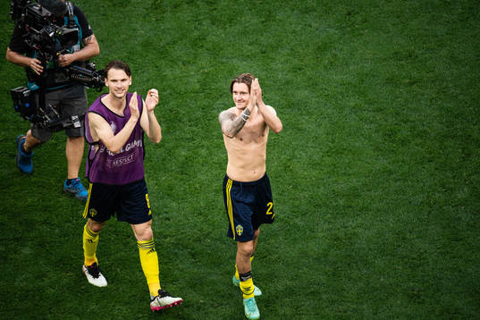 Albin Ekdal and Kristoffer Olsson of Sweden celebrate