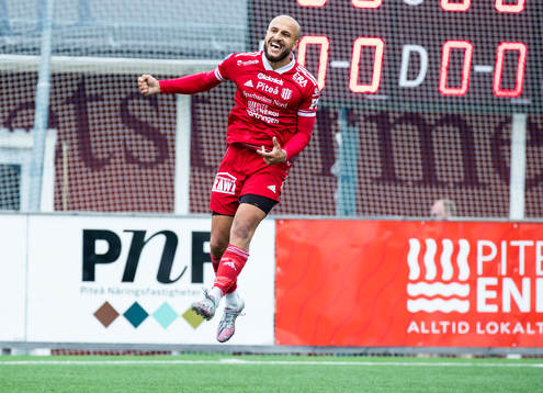 Piteås Pashang Abdulla jublar