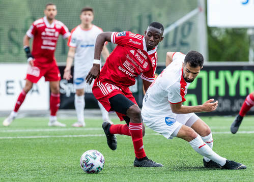 Piteås Modoumatarr Mbye och Assyriskas Gabriel Aphrem