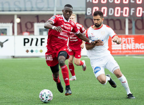 Piteås Modoumatarr Mbye och Assyriskas Gabriel Aphrem