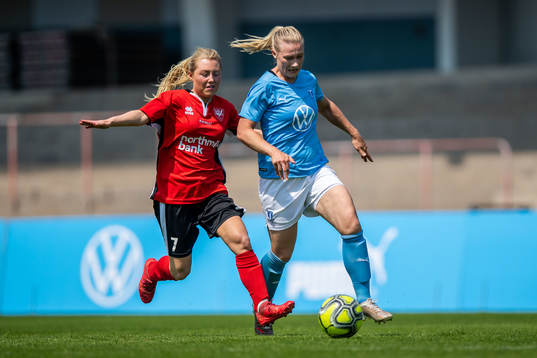 Lindeborgs Lina Robertsson Nyman och Malmö FFs Madeleine