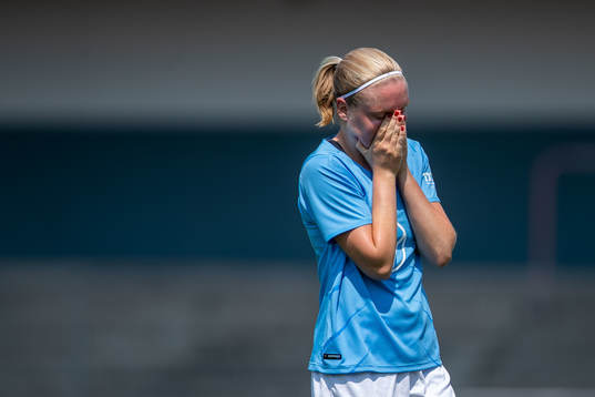 Malmö FFs Amanda Kander deppar