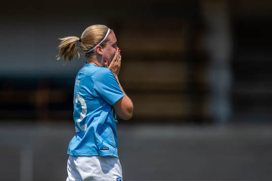 Malmö FFs Amanda Kander deppar