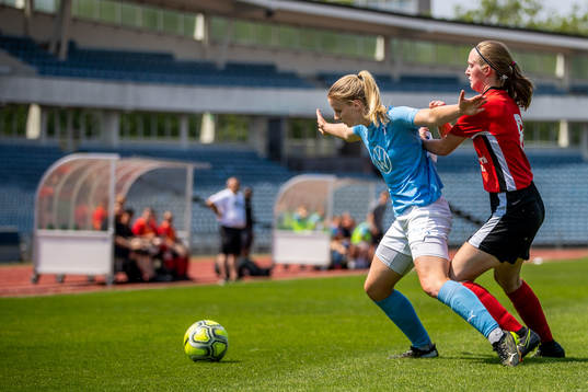 Malmö FFs Amanda Kander och Lindeborgs Frida Lilja