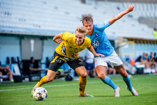 Elfsborgs Jeppe Møldrup Okkels och Malmö FFs Eric Larsson