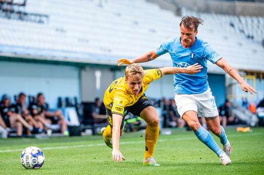 Elfsborgs Jeppe Møldrup Okkels och Malmö FFs Eric Larsson