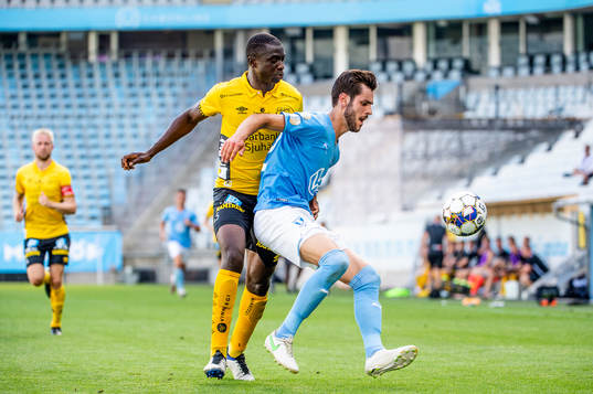 Elfsborgs Maudo Lamine Jarjué mot Malmö FFs Adi Nalic