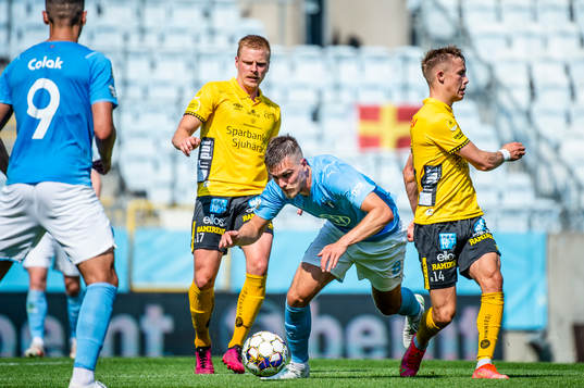 Malmö FFs Pavle Vagic mot Elfsborgs Per Frick och Jacob