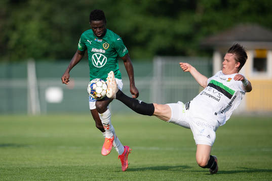 Jönköpings Eric Johana Omondi och GAIS Daniel Hultqvist