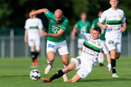 Jönköpings Perparim Beqaj och  GAIS Johan Andersson