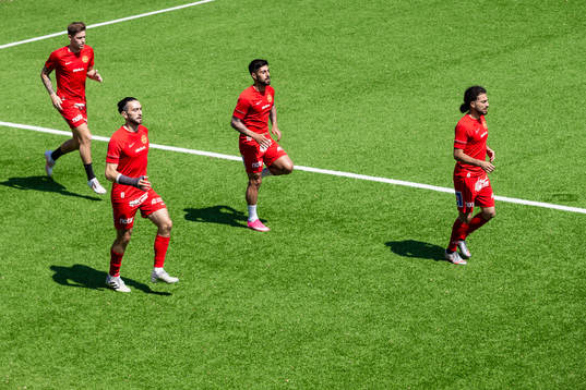 Örebro Syrianskas Laurence Bell, Rodin Deprem och Mirza
