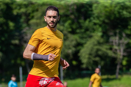 Örebro Syrianskas Laurence Bell