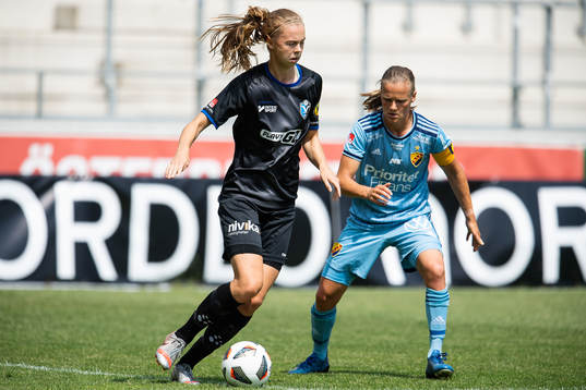 Växjös Elin Nilsson och Djurgårdens Michaela van