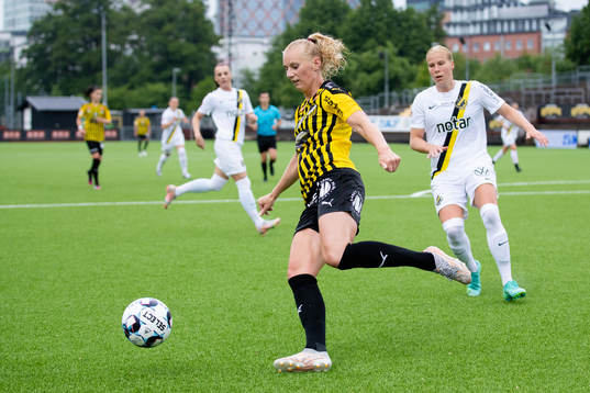 Häckens Stina Blackstenius