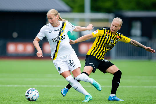 s Emma Santamäki och Häckens Filippa Curmark