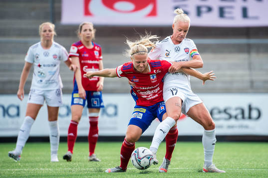 Vittsjös Nellie Persson och Rosengårds Caroline Seger