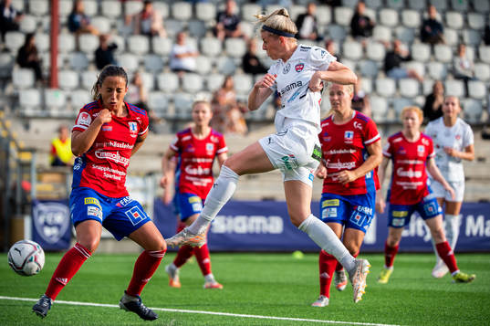 Rosengårds Olivia Schough gör 2-0