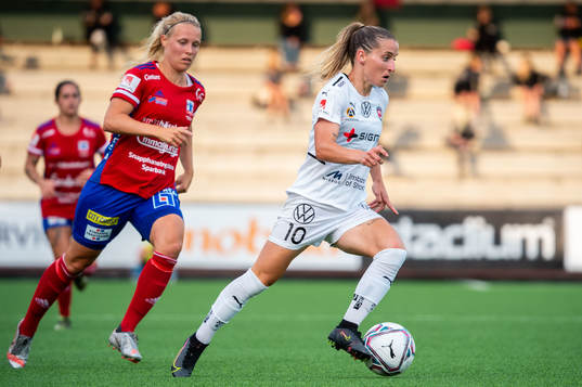 Vittsjös Nellie Persson och Rosengårds Jelena Cankovic