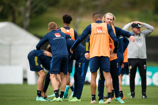 Robin Quaison and Emil Forsberg of the Swedish national