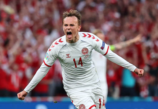 Bläddra bland fler bilder av Fotboll, EM, Ryssland - Danmark