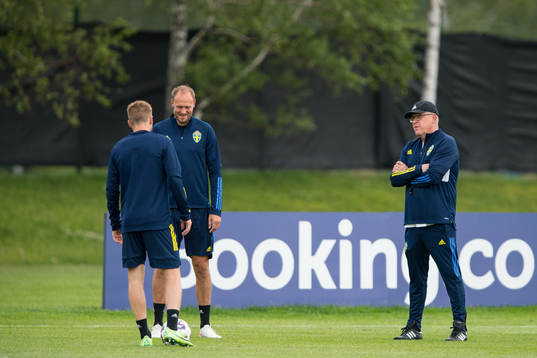 Sebastian Larsson, Andreas Granqvist and head coach Janne