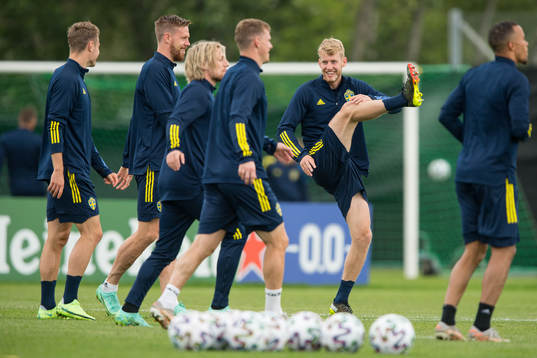 Pontus Jansson and Filip Helander of the Swedish national