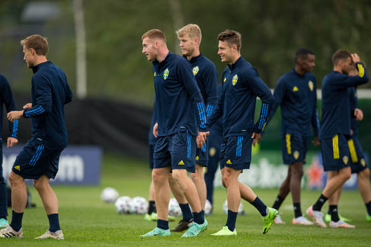 Dejan Kulusevski, Filip Helander and Mattias Svanberg of