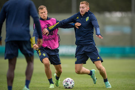 Viktor Claesson and Dejan Kulusevski of the Swedish