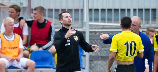 IFK Hässleholms IFK Hässleholms tränarpar Johan Persson