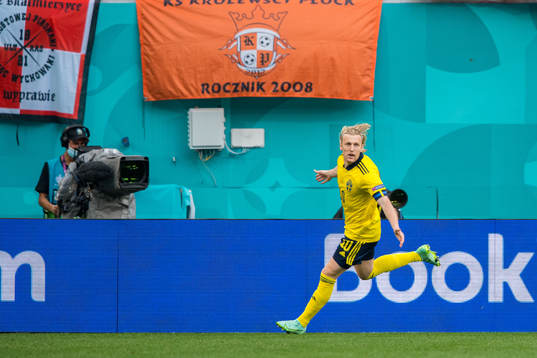 Emil Forsberg of Sweden celebrates