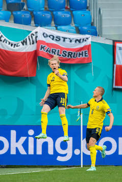 Emil Forsberg of Sweden celebrates