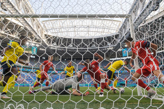Piotr Zielinski, Grzegorz Krychowiak and Robert Lewandowski
