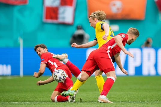 Kamil Jozwiak and Bartosz Bereszynski of Poland against