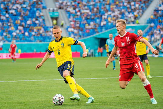 Ludwig Augustinsson of Sweden and Karol Swiderski of Poland