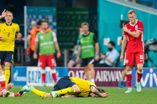 Kristoffer Olsson of Sweden in pain
