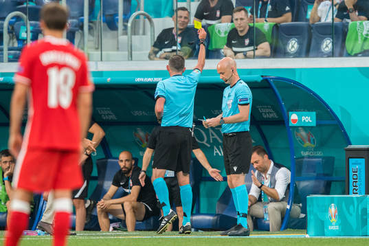 Referee Michael Oliver