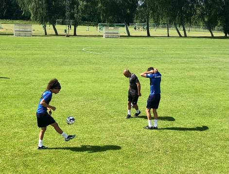 Adam Kaied, Helsingborgs IF, jonlerar på träningsläger i