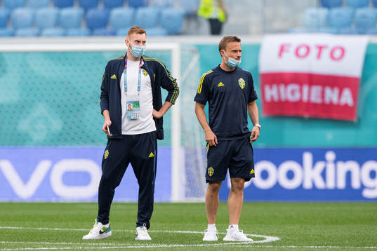 Dejan Kulusevski and Pierre Bengtsson of Sweden