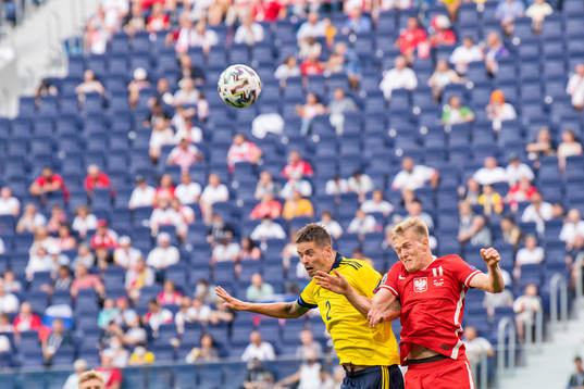 Mikael Lustig of Sweden and Karol Swiderski of Poland