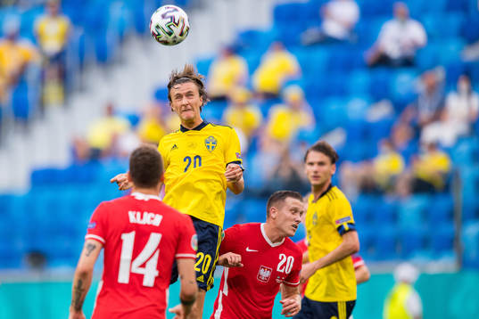 Kristoffer Olsson of Sweden and Piotr Zielinski of Poland